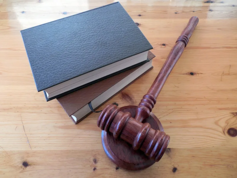 L’illegittimità della Commissione di Massimo Scoperto